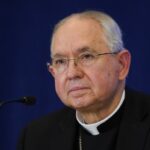 211122 artikel progressieve rk kerk amerika – aartsbisschop Jose Gomez